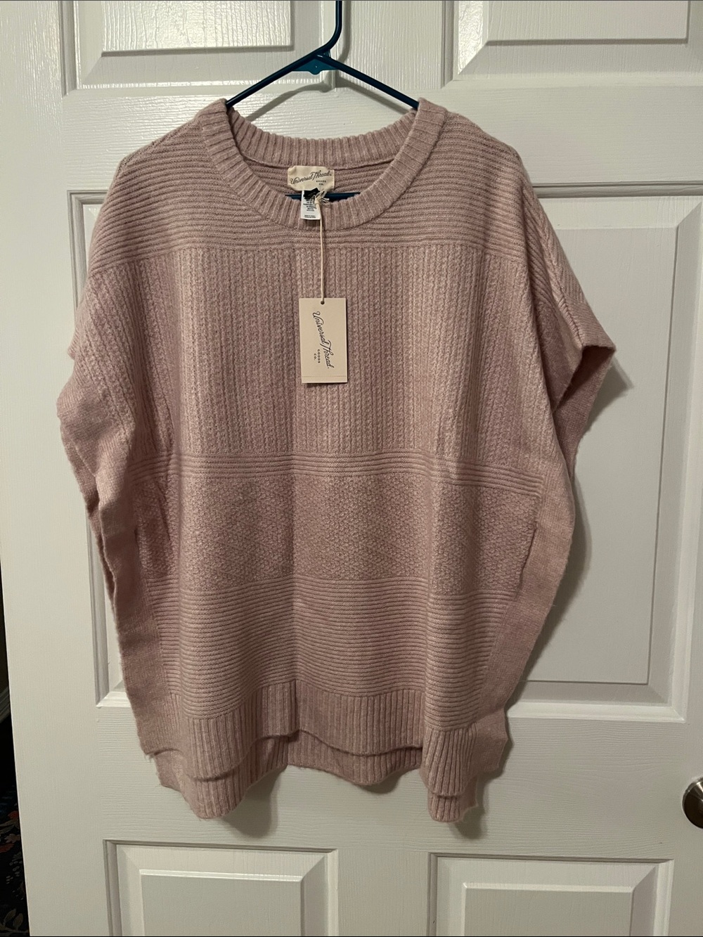 NWT Universal Thread Textured Knit Short Sleeve Sweater
